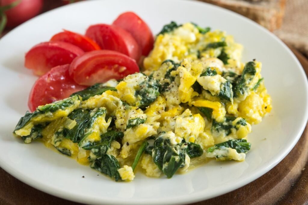 Kiaušinienė su špinatais
