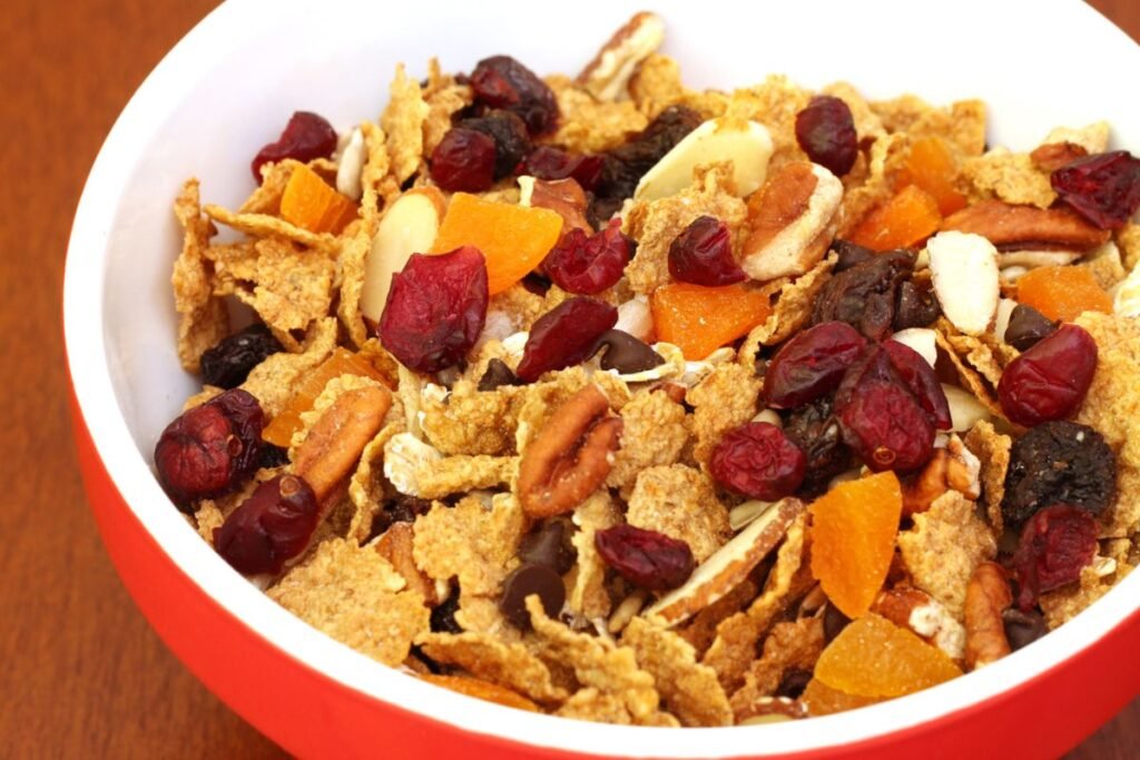 Sausi pusryčiai: sveika alternatyva ar desertas lėkštėje? Kokių vengti?