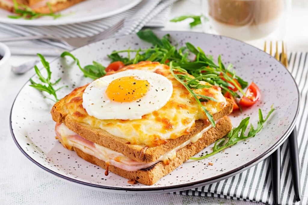 Croque Madame – prancūziškos elegancijos ir skonio šedevras