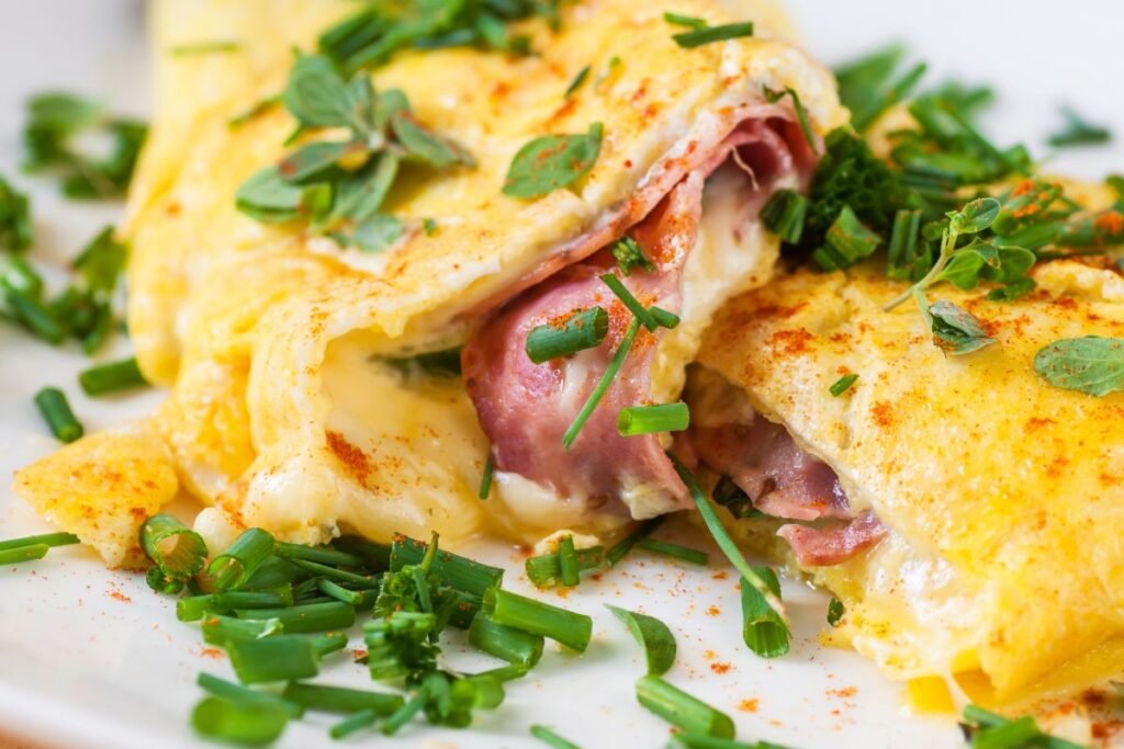 Omletas su sūriu ir šonine